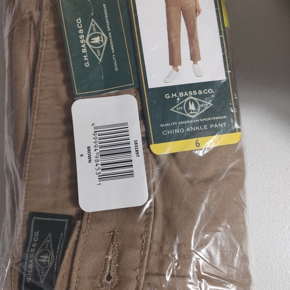 G.H. Bass & Co. Ladies' Chino Pants Ankle Length, Brown - Picture 3 of 7